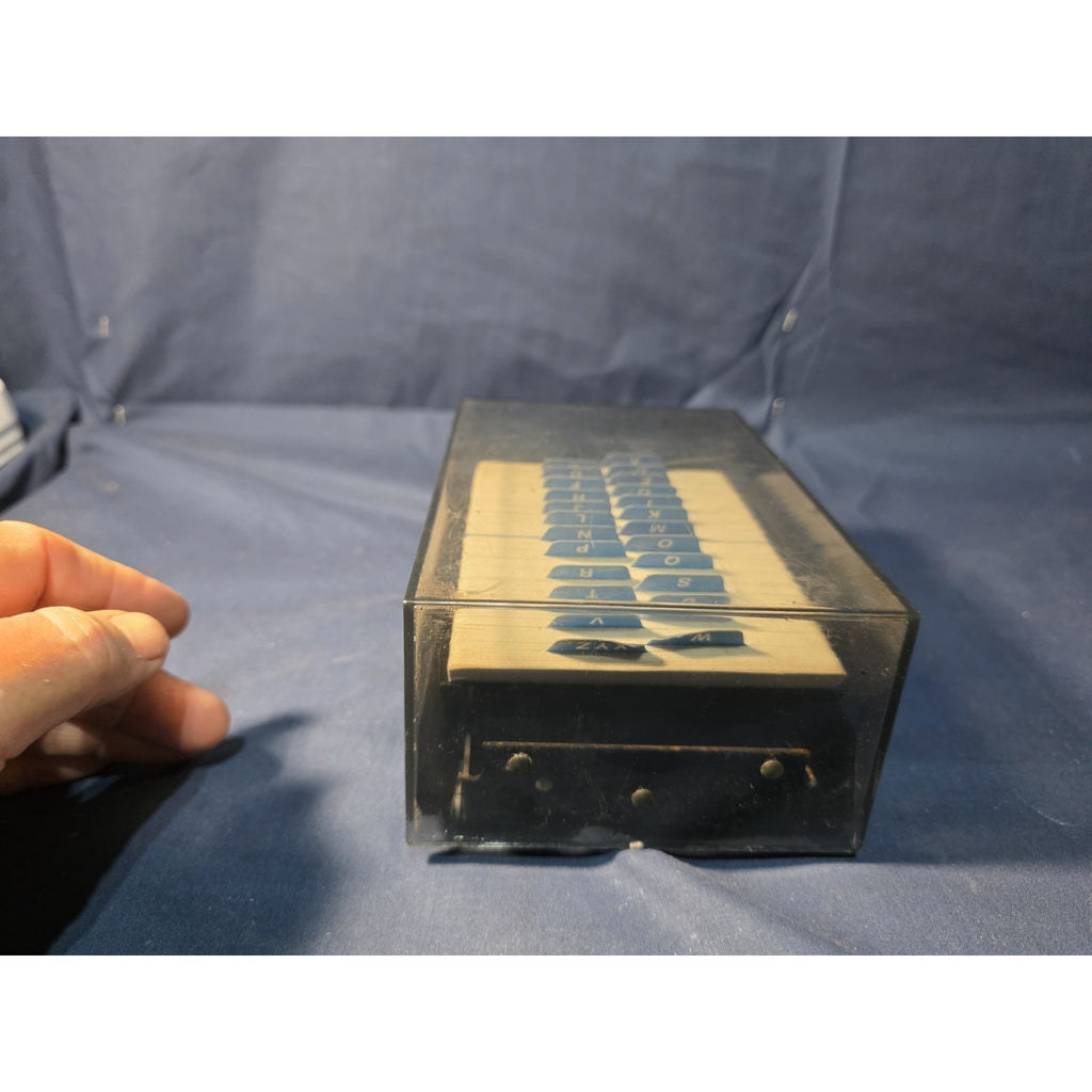Vintage Rolodex VIP 24C Business Card File Box A-Z Made In USA