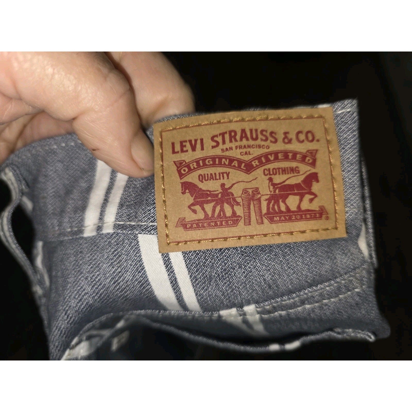 Levis Striped Mid Length Shorts - Women Size 27 Free Ship