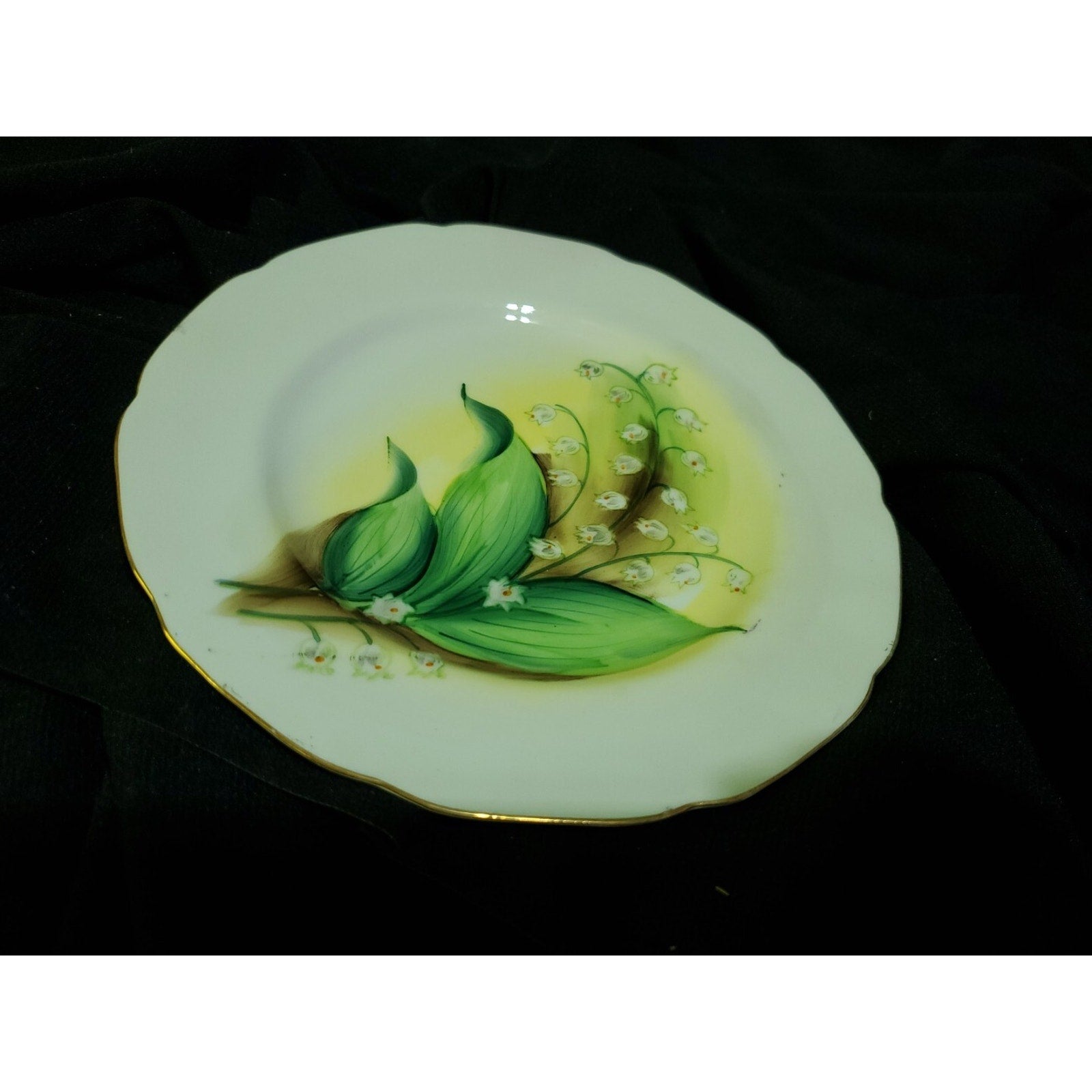 Vintage Hand Painted Norcrest 7.25" " Yellow Green Flowers Gold Trim Japan.