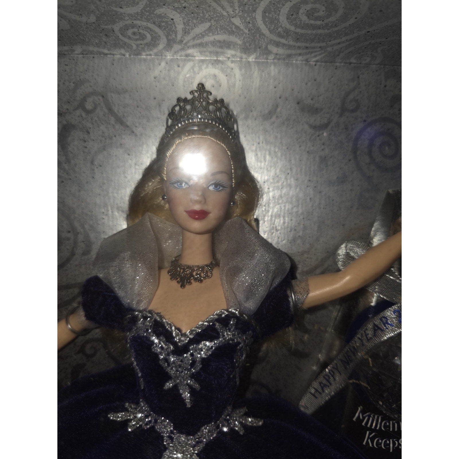 Millennium Princess Barbie Doll Holiday Special Edition 1999 Mattel 24154 New