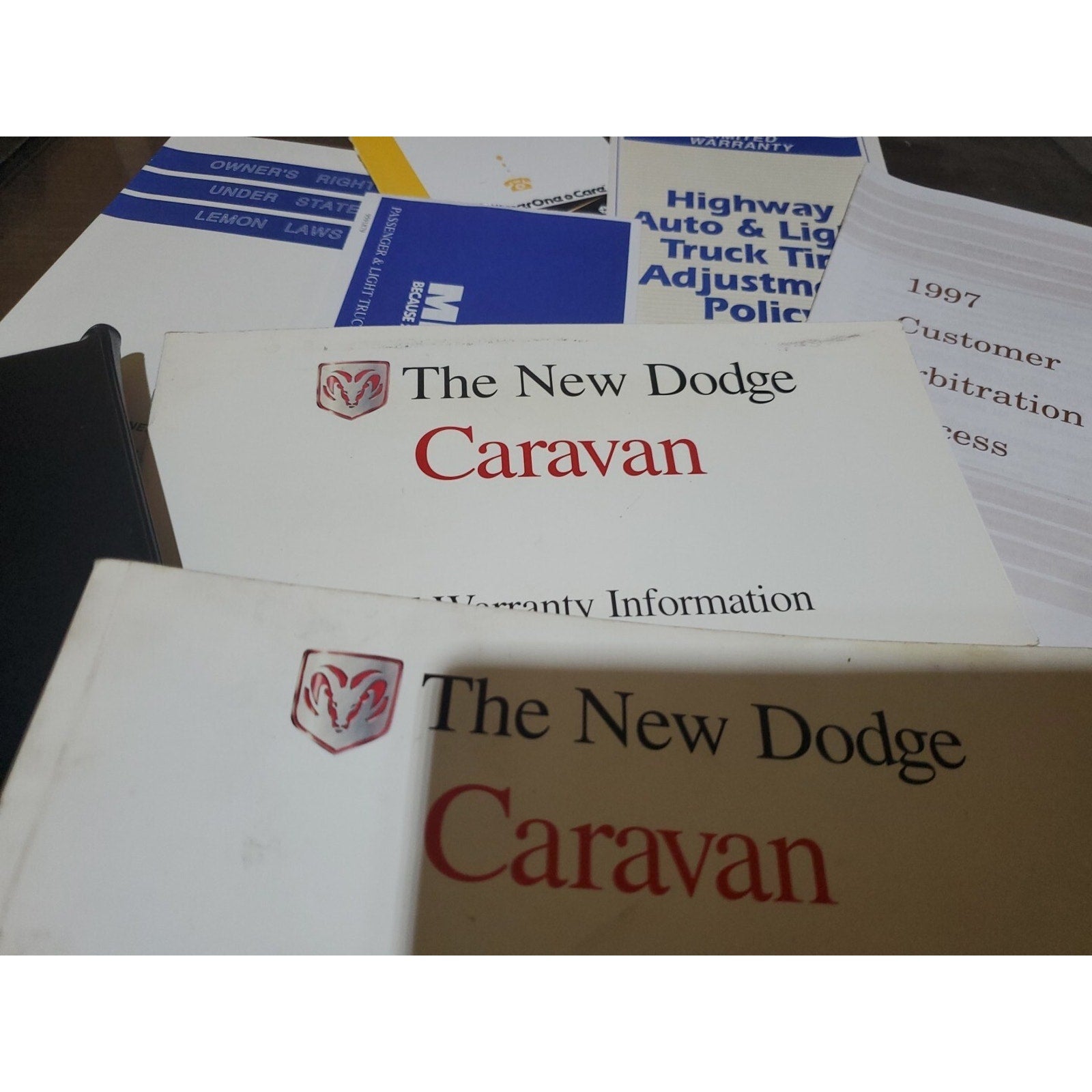 1997 Dodge CARAVAN W/CASE Owners Operators Manual OEM