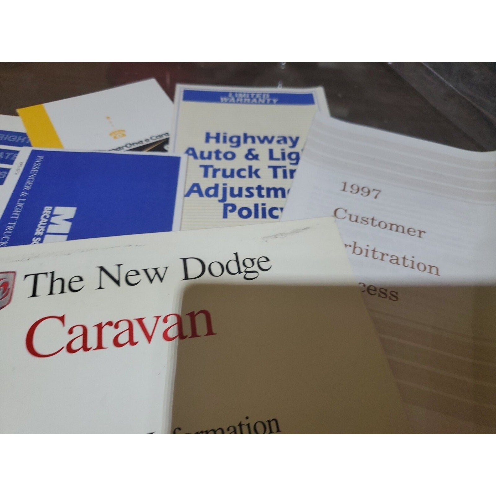 1997 Dodge CARAVAN W/CASE Owners Operators Manual OEM