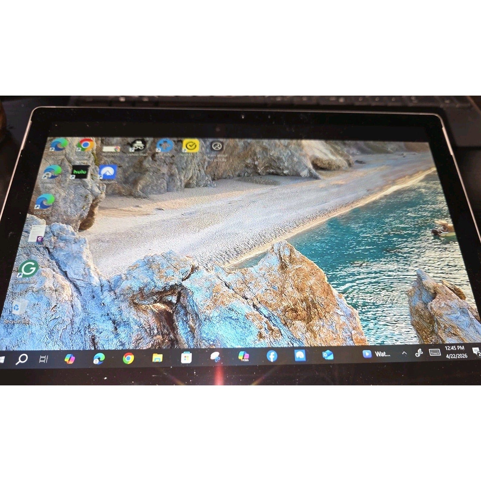 Microsoft Surface Pro 5 1796 12.3" | 2.60GHz Core i5-7300U | 8GB PC3 | 256GB SSD