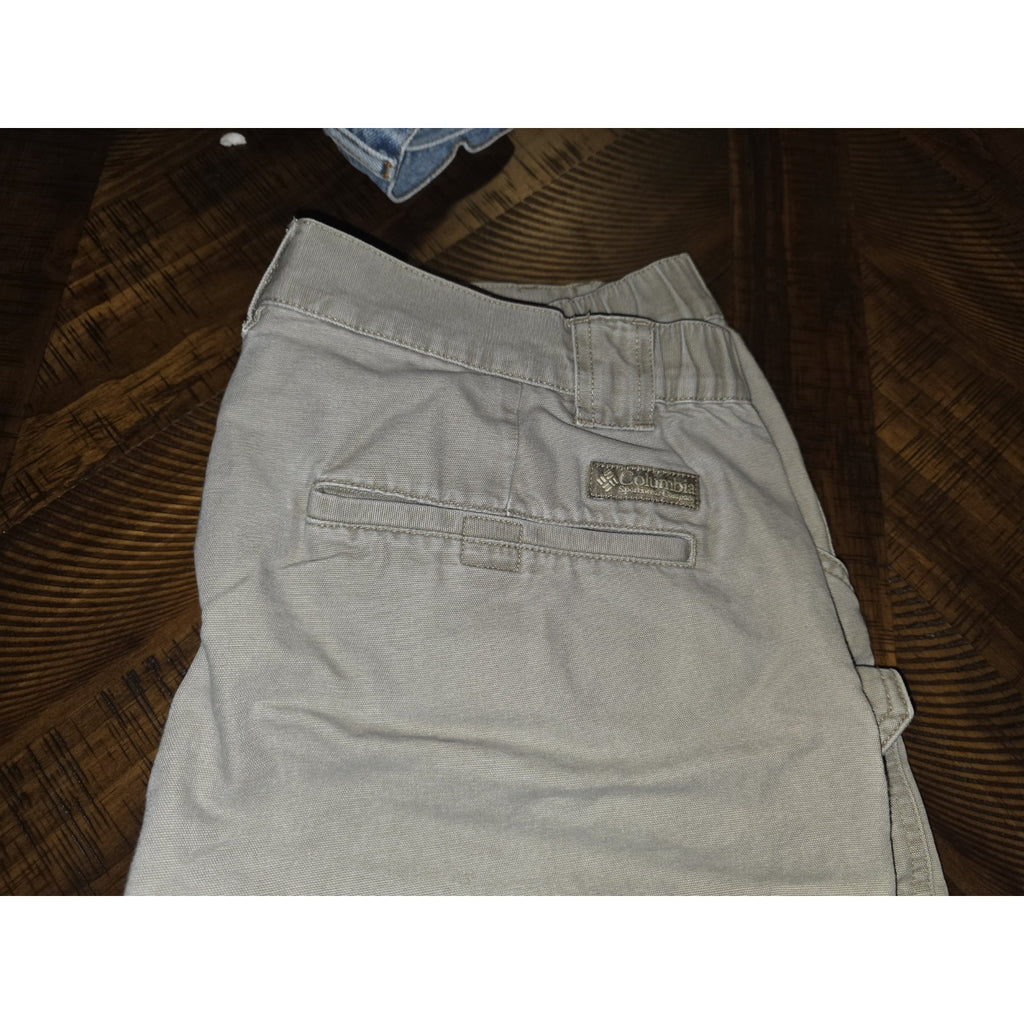 Columbia Sportswear Men's Cargo Shorts - Tan/Khaki - Style AM4042 - Size L / 38