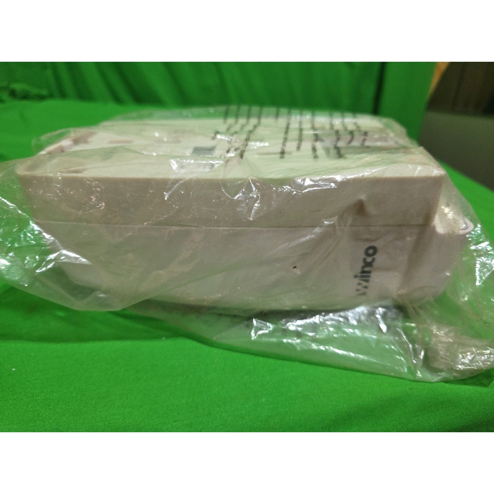 Winco SD-100 32 oz. Wall Mounted Soap Dispenser