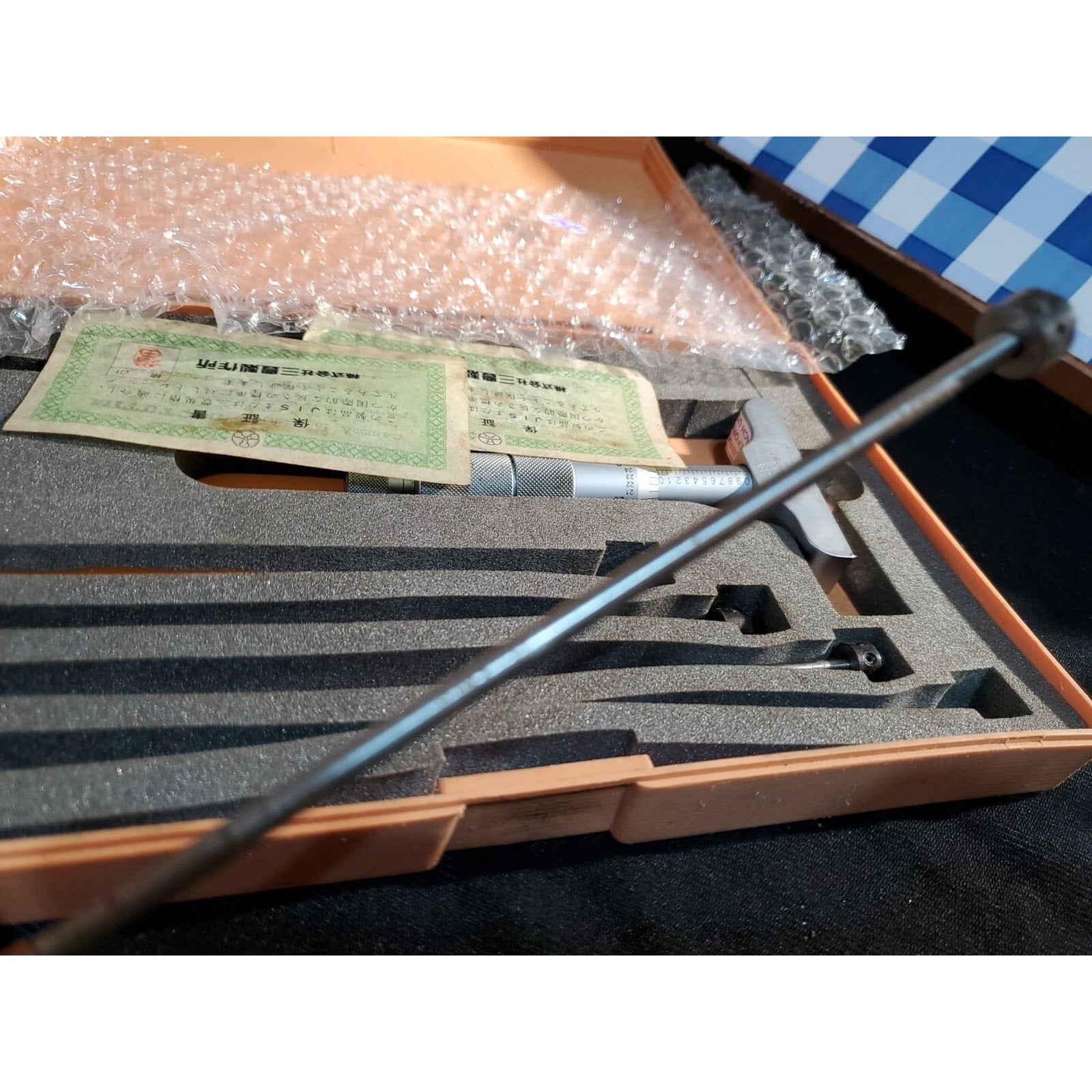 Mitutoyo - 0-6"/.001" Depth Mic w/ case