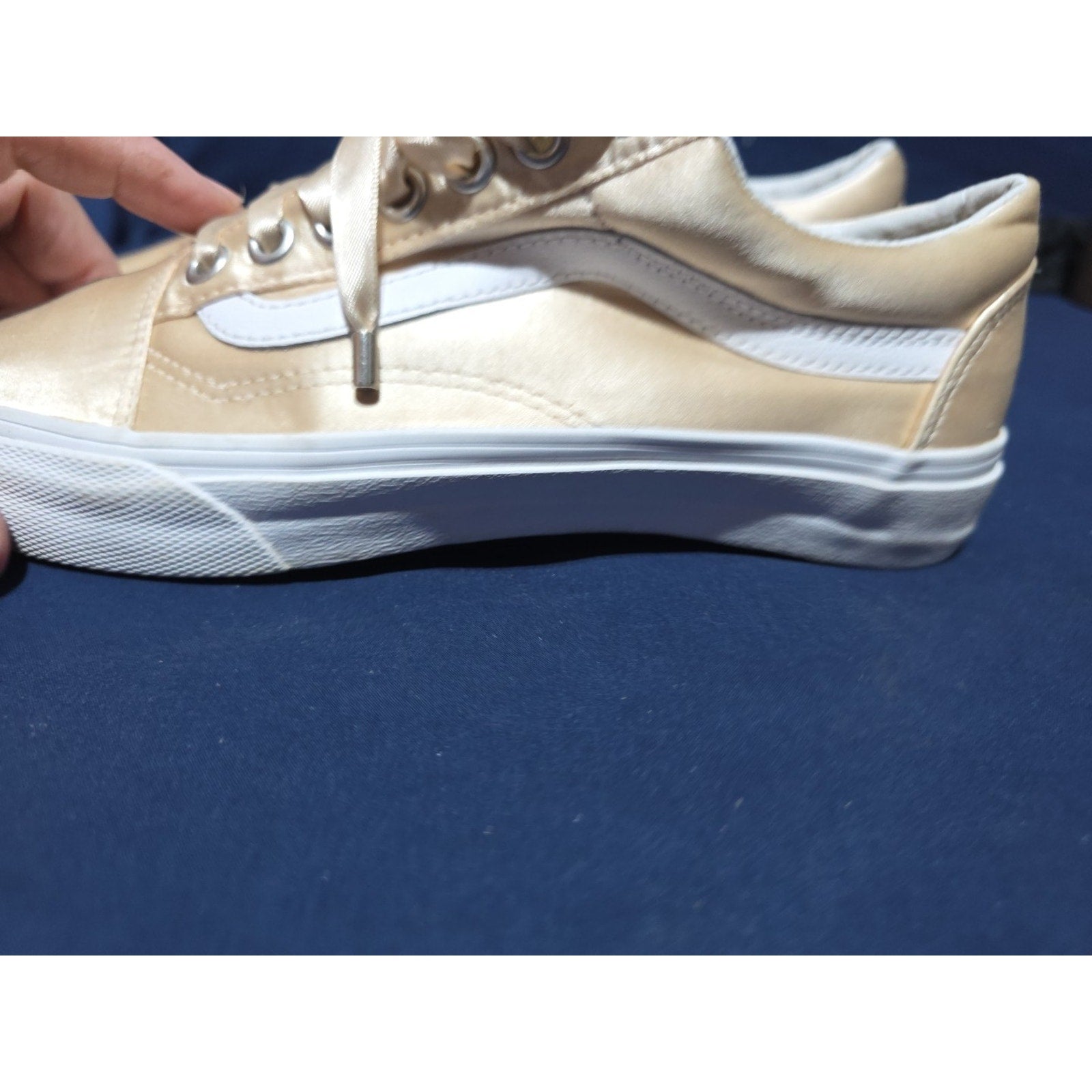 Vans Womens sz 8 Shoes Orange Peach Satin Skate Athletic Satin Lace Up Sneakers