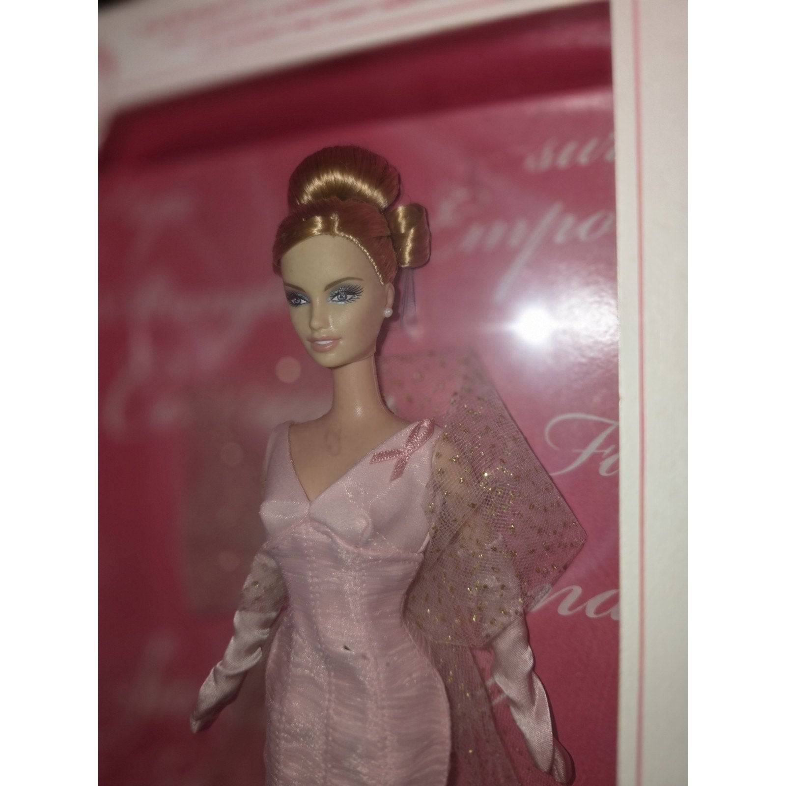 Barbie Pink Ribbon Doll Partnered Susan G. Komen Breast Cancer Foundation #J0932