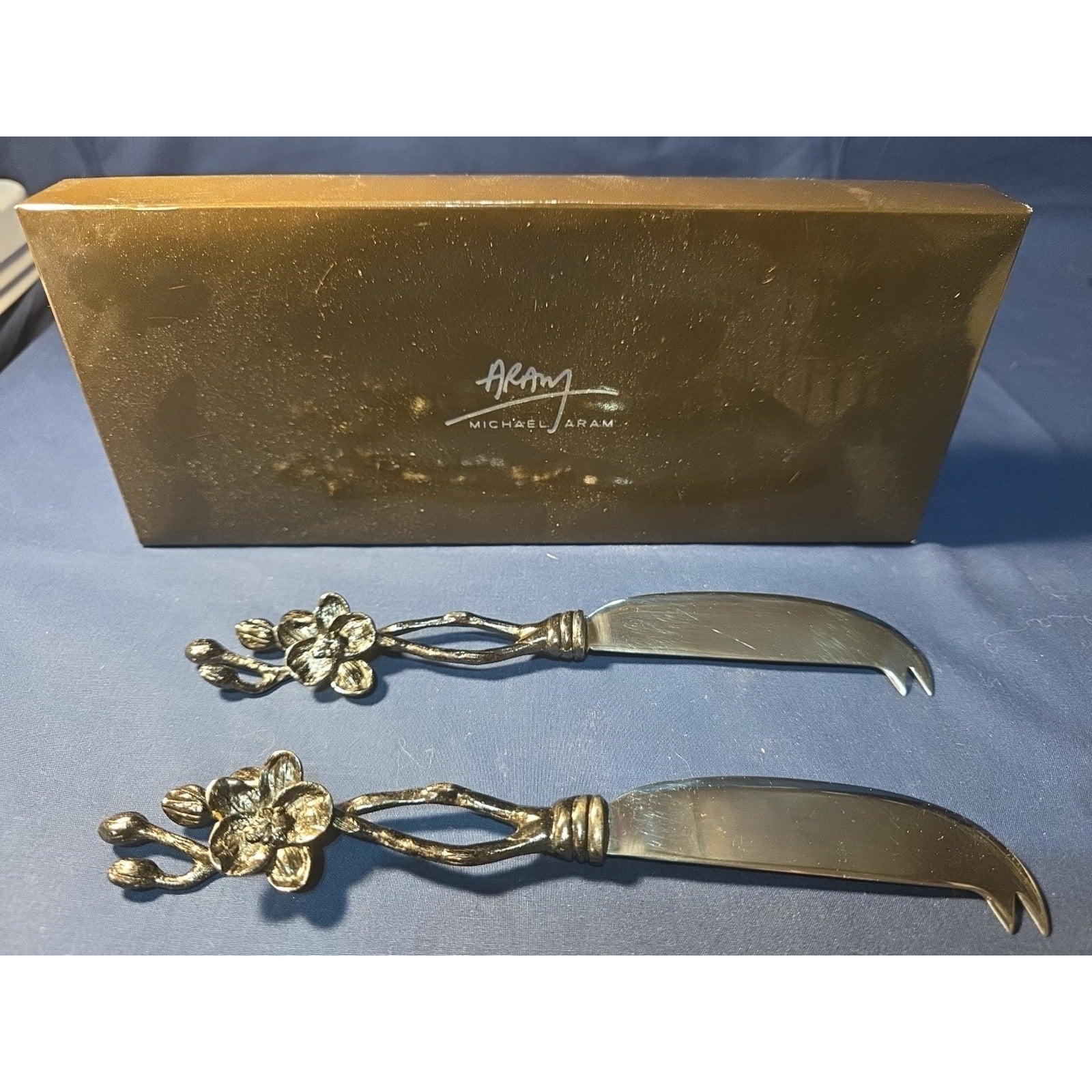 Authentic Michael Aram Olive Branch Cheese Knives Set of 2 W/box Free Ship