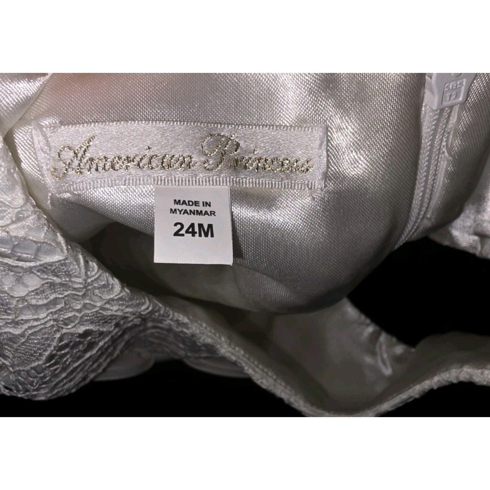 American Princess Dress Sz 24M Exc cond Ivory Gold, Pearl, Silver Rhinestones