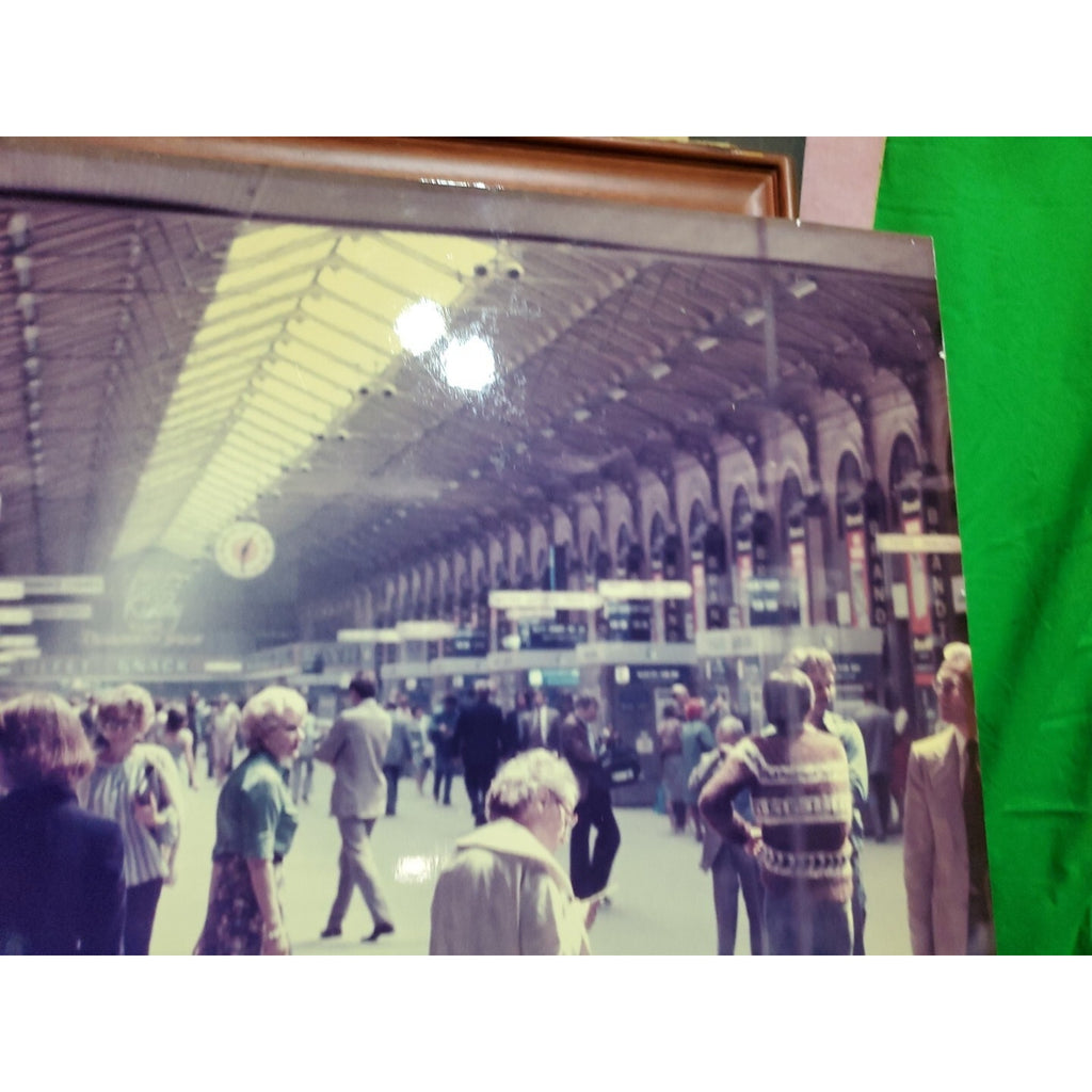 VINTAGE SAINT-LAZARE STATION WAITING HALL POSTER PICTURE PHOTO PRINT 20X16