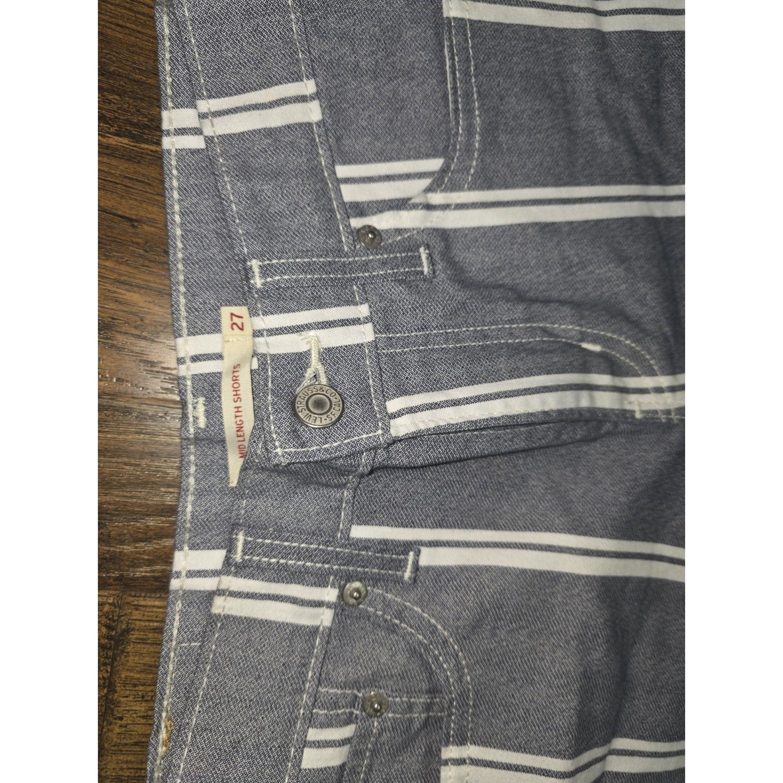 Levis Striped Mid Length Shorts - Women Size 27 Free Ship