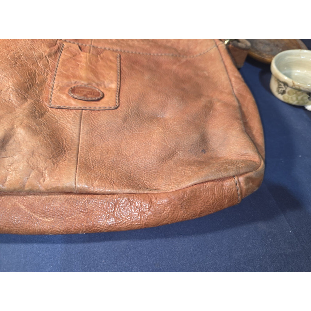 Fossil Explorer Leather Messenger Bag Tan Cognac Crossbody Laptop Travel Pockets