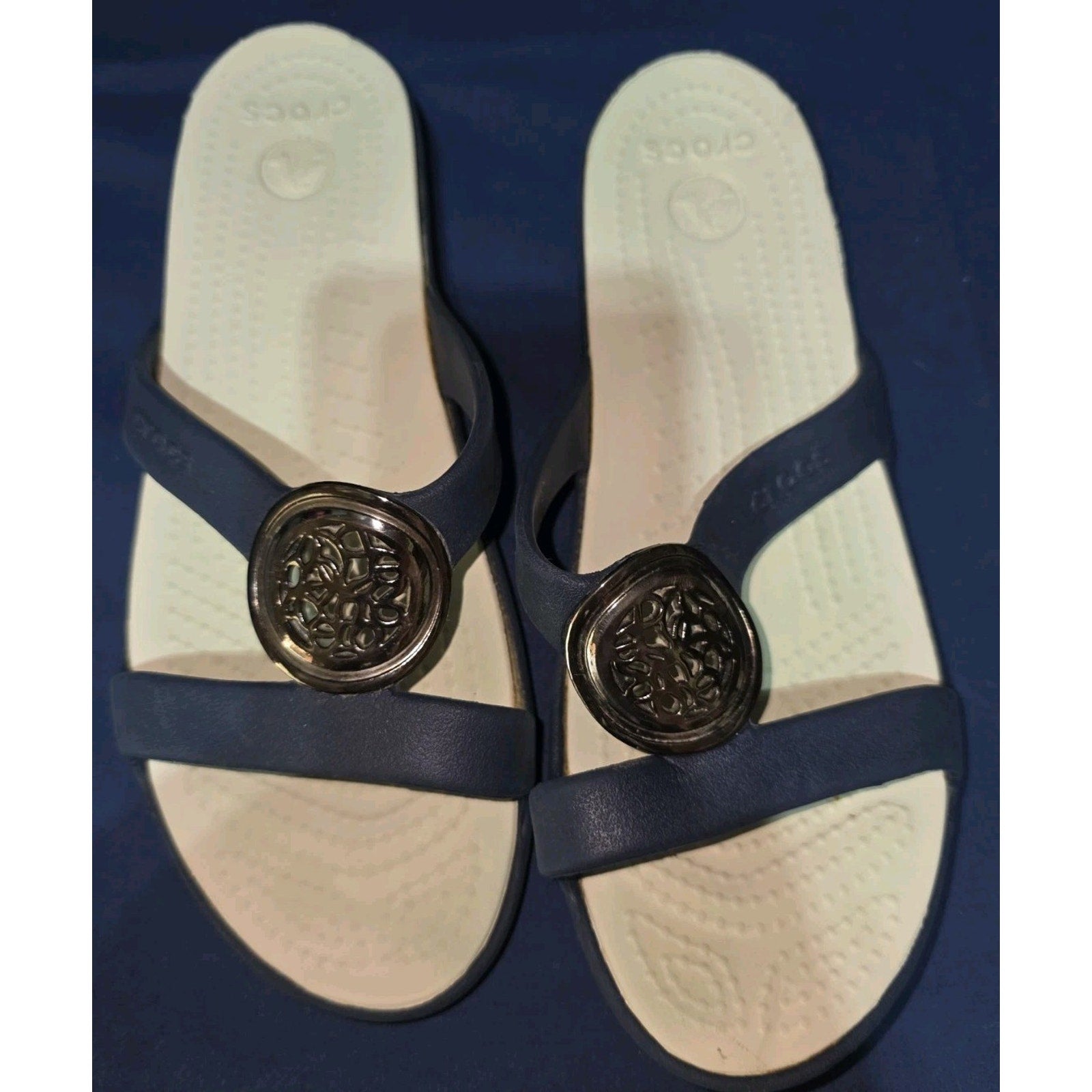 Crocs Sanrah Circle Slide Sandal Women's Size 8 Navy Blue
