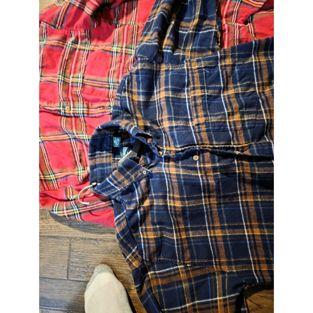 Lot of 2 American Eagle Super Plaid Button Down Flannel Size M