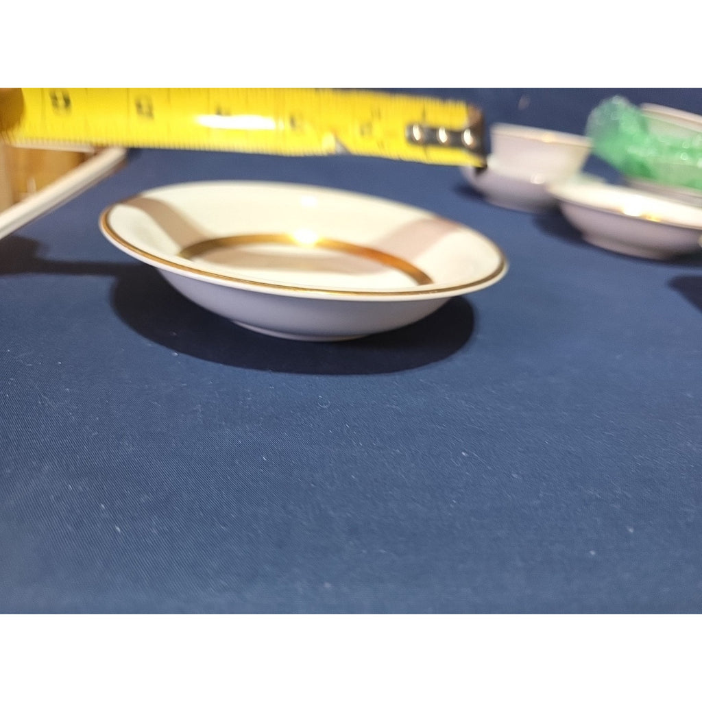 Hutschenreuther Selb Bavaria Berry Bowl 5.25” Gold Trim And Rim