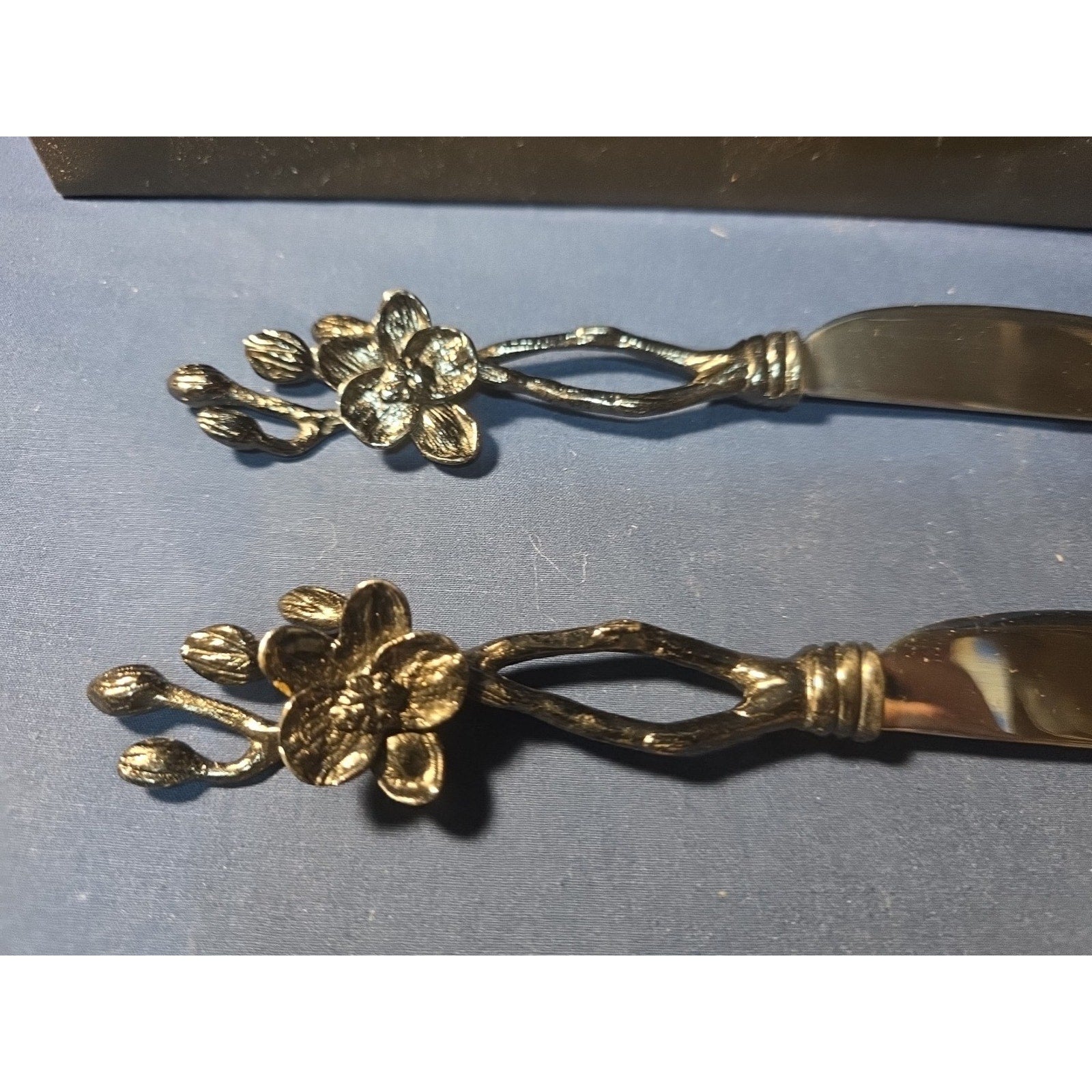 Authentic Michael Aram Olive Branch Cheese Knives Set of 2 W/box Free Ship