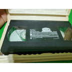 Beauty and the Beast: An Enchanted Christmas (VHS, 1997)