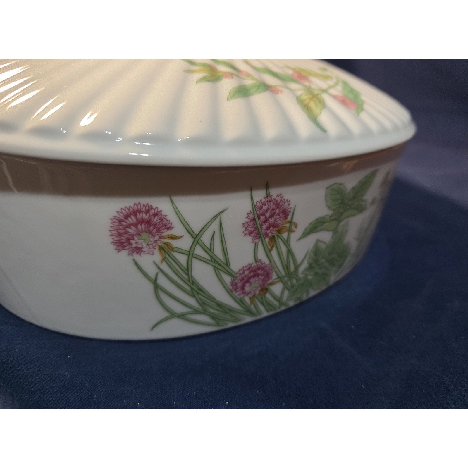 Herbs & Spices by Shafford Large Oval Porcelain Covered Casserole Dish 3 1/4 Qt