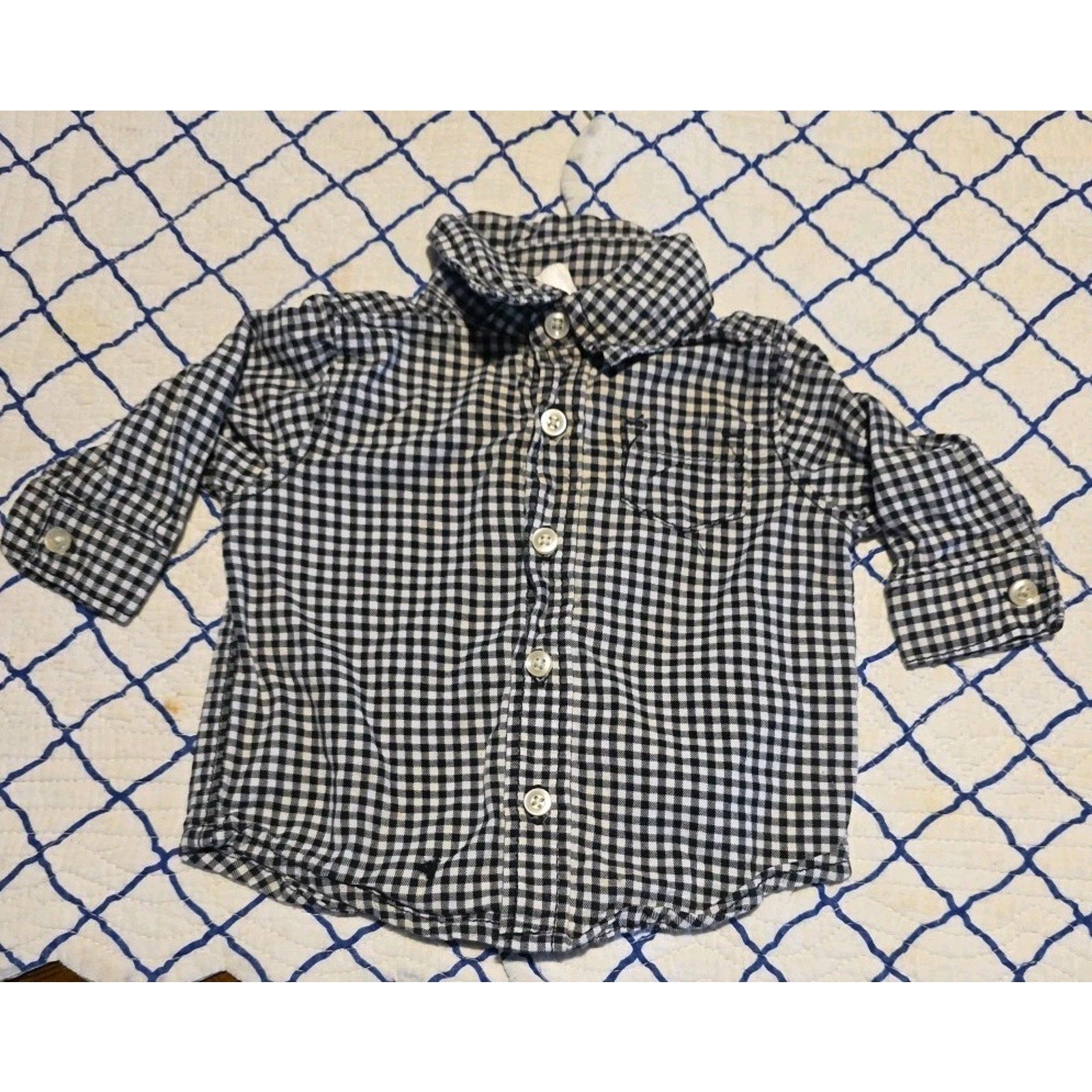 Carters Boys Size 3 Months Black & White CheckPlaid Button Up Long Sleeve Shirt