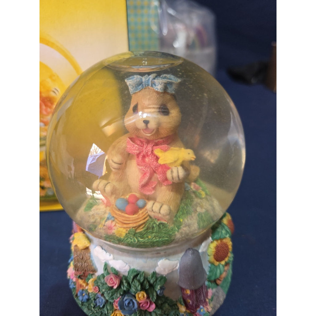 VTG Spring Easter Bunny Rabbit Musical Snow Globe Musical Waterball