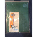 New Rotary cutter & cutting mat 11x8 inches Creative Home Arts Free Ship