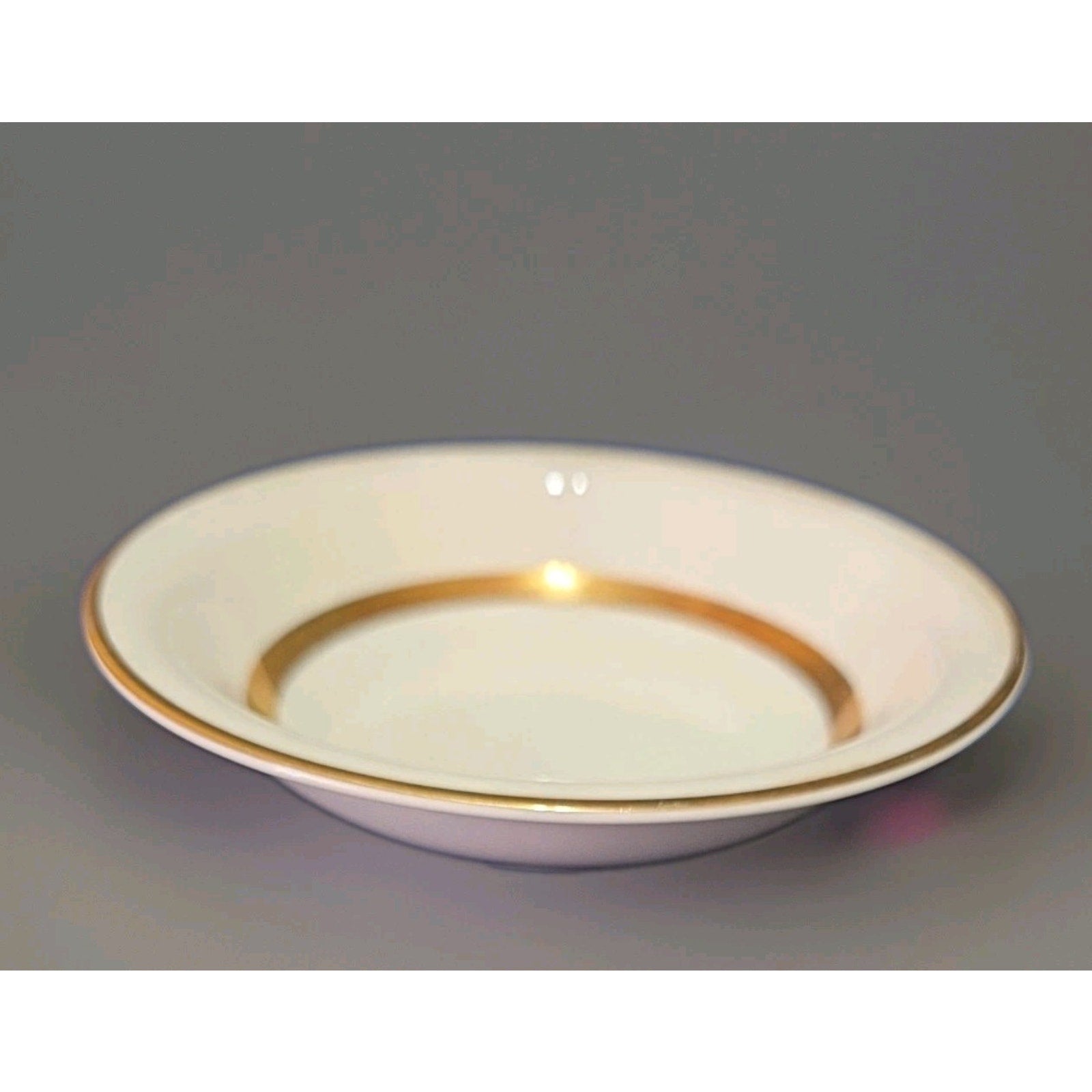 Hutschenreuther Selb Bavaria Berry Bowl 5.25” Gold Trim And Rim