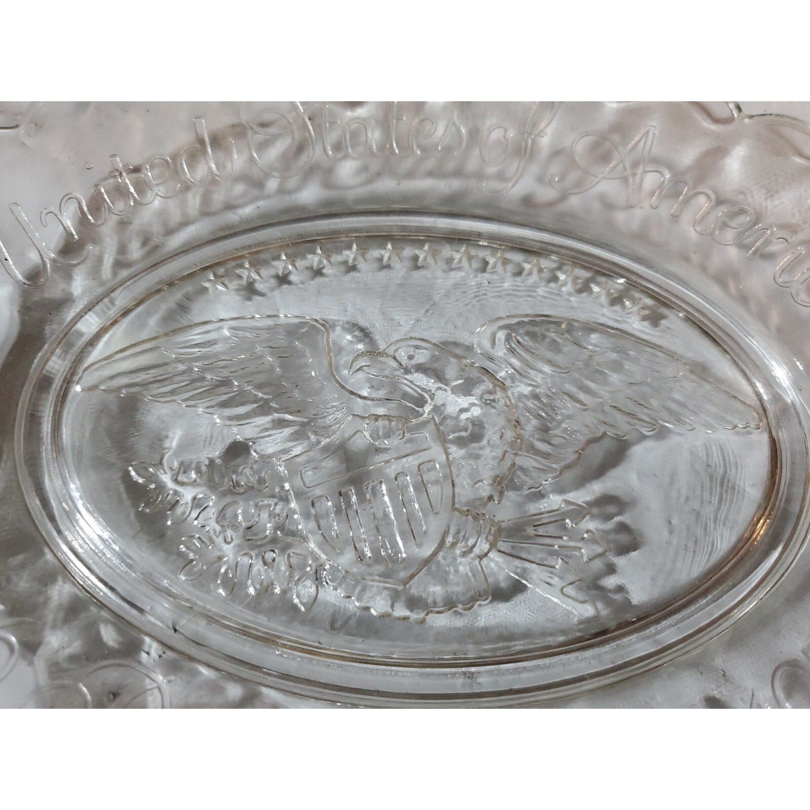 Avon United States of America Bicentennial 1776-1976 Oval Plate 9"