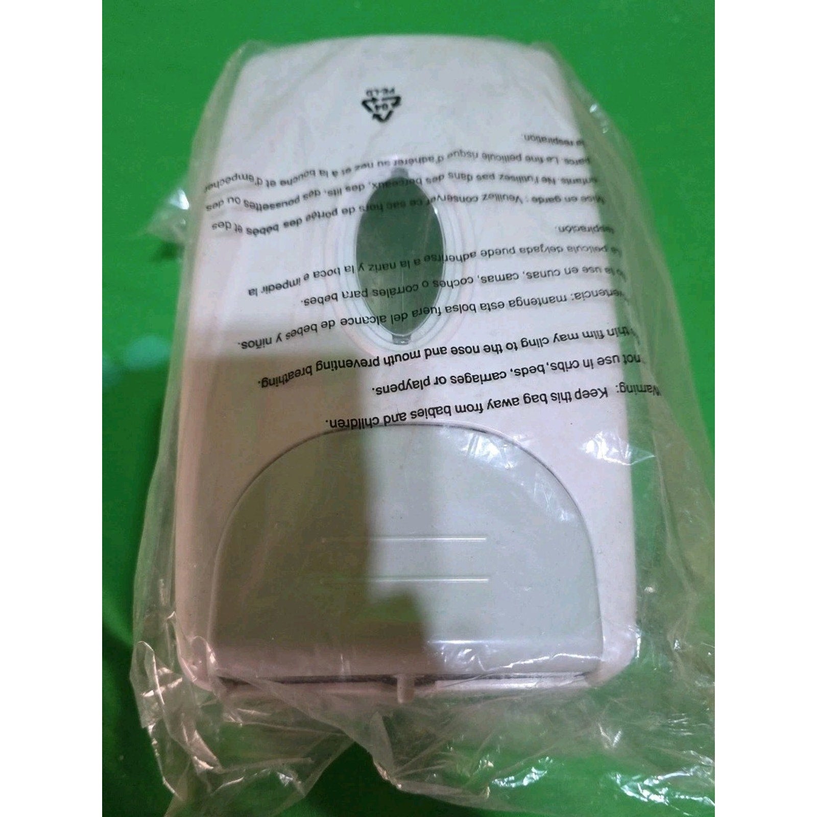 Winco SD-100 32 oz. Wall Mounted Soap Dispenser