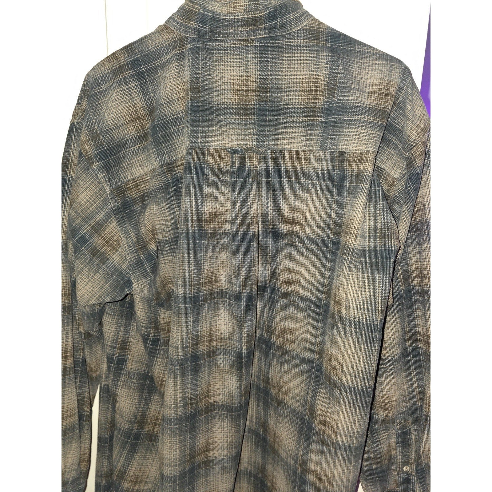 Wrangler Rugged Wear Flannel Mens Sz Large - Multicolored Button Up Shirt