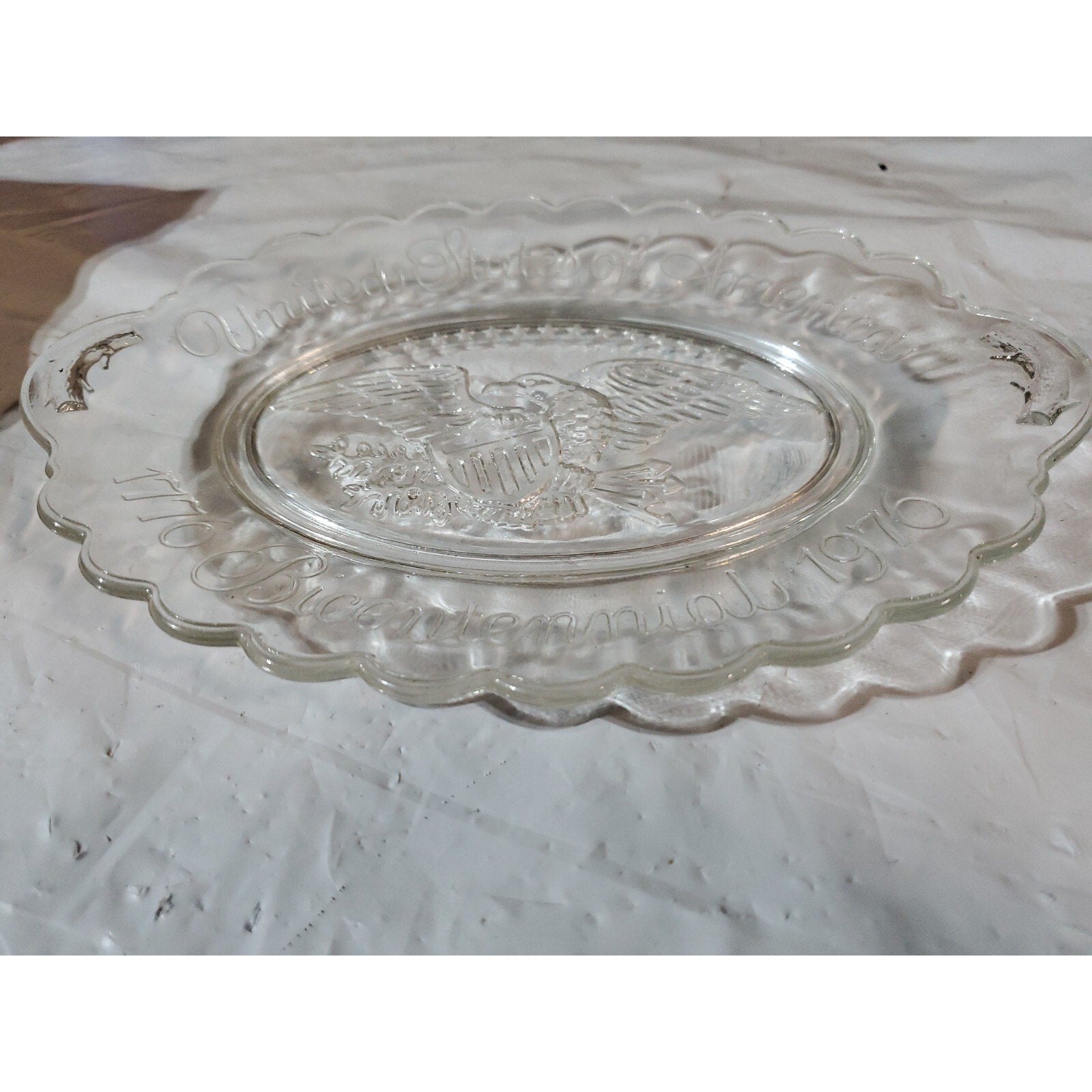 Avon United States of America Bicentennial 1776-1976 Oval Plate 9"