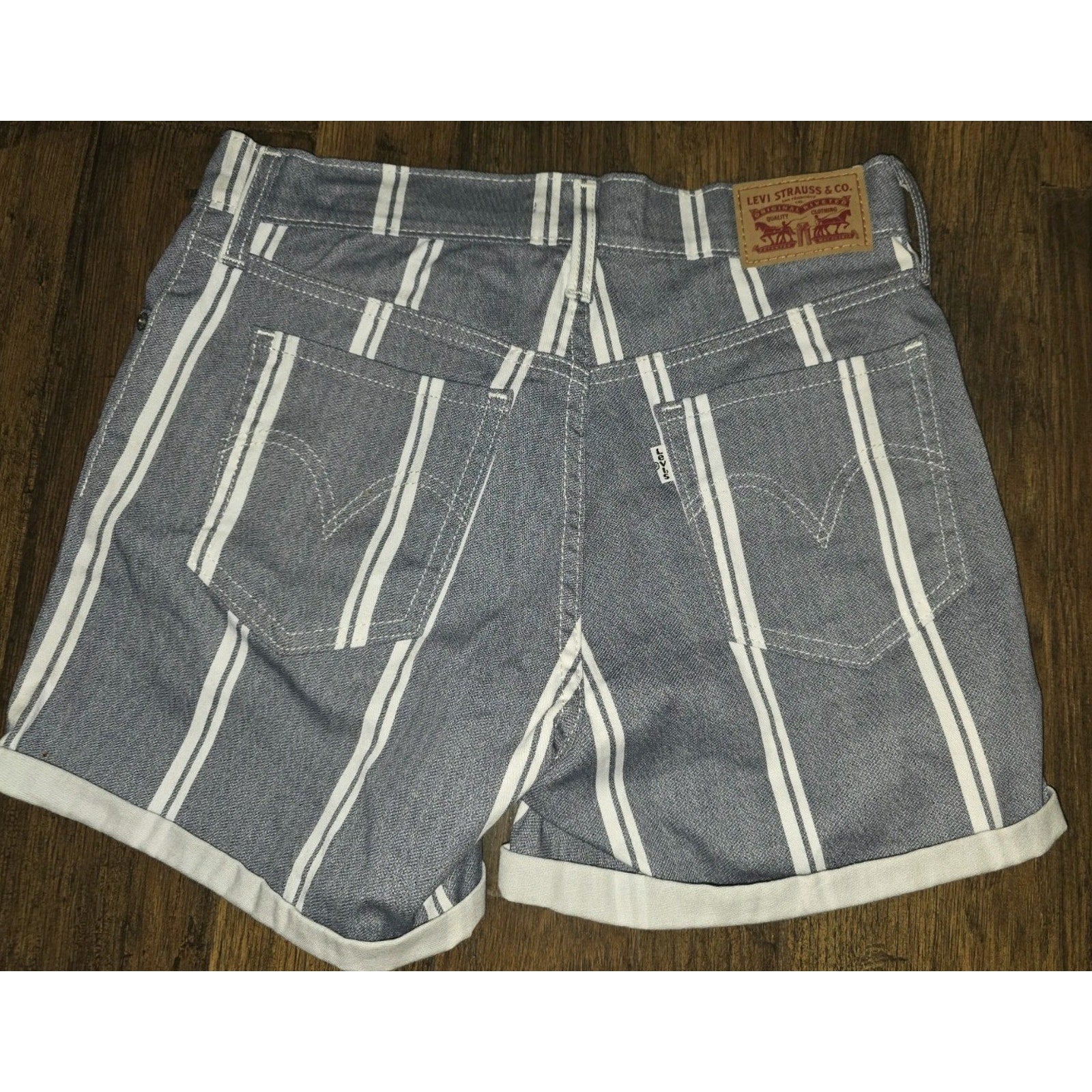 Levis Striped Mid Length Shorts - Women Size 27 Free Ship