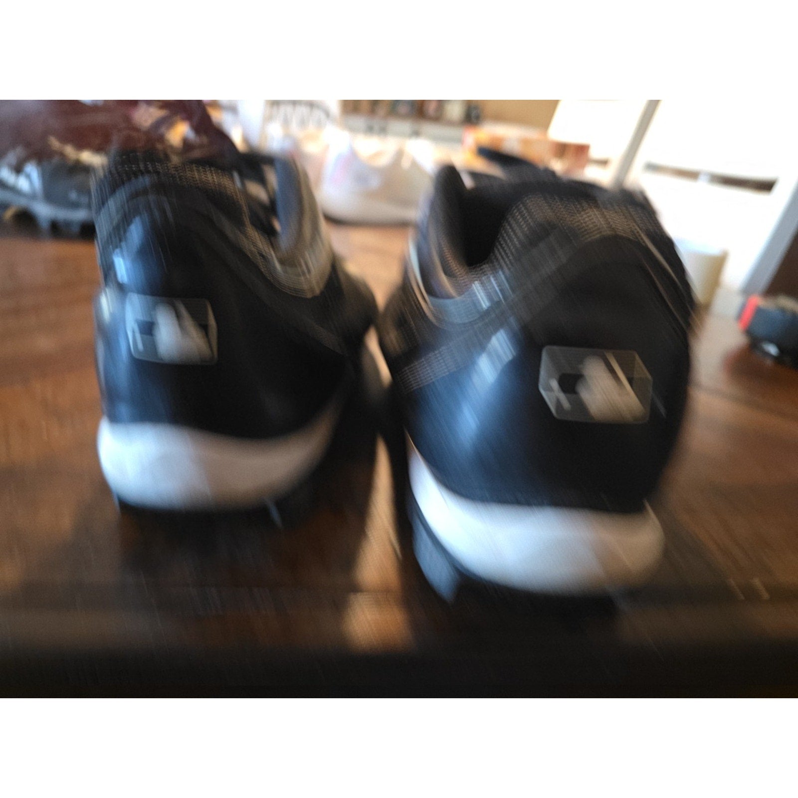 Mens Cleats Under Armour Baseball Football - Black & White! MENS Size 10