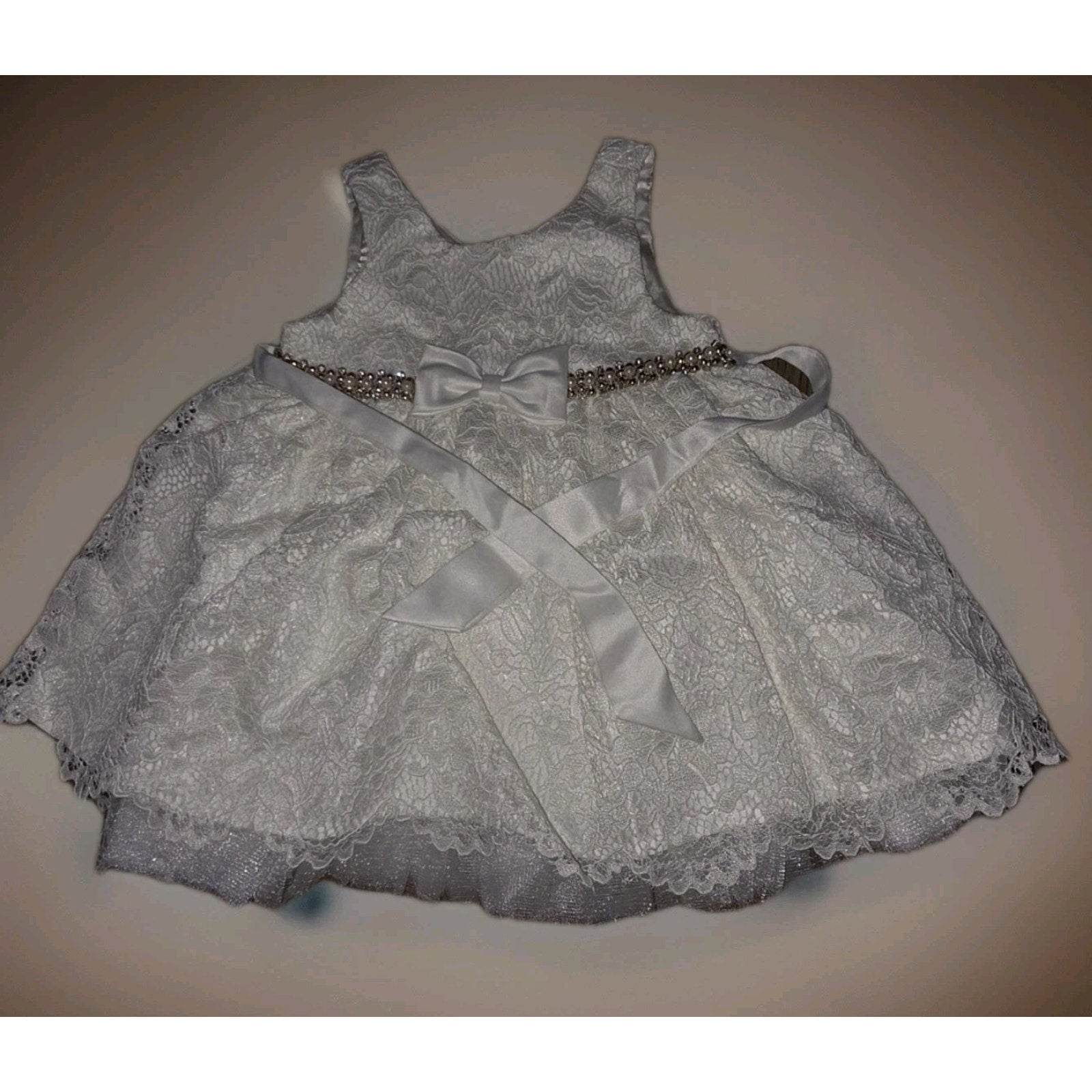 American Princess Dress Sz 24M Exc cond Ivory Gold, Pearl, Silver Rhinestones
