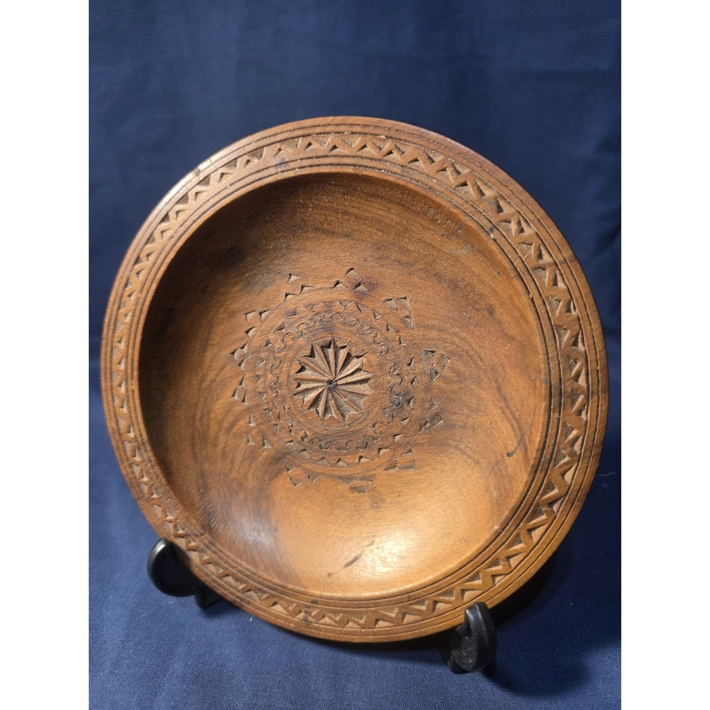 Vintage 1967 Hand-Carved Sarajevo "Konjic" Wooden Bowl with Provenance 5 5/8"