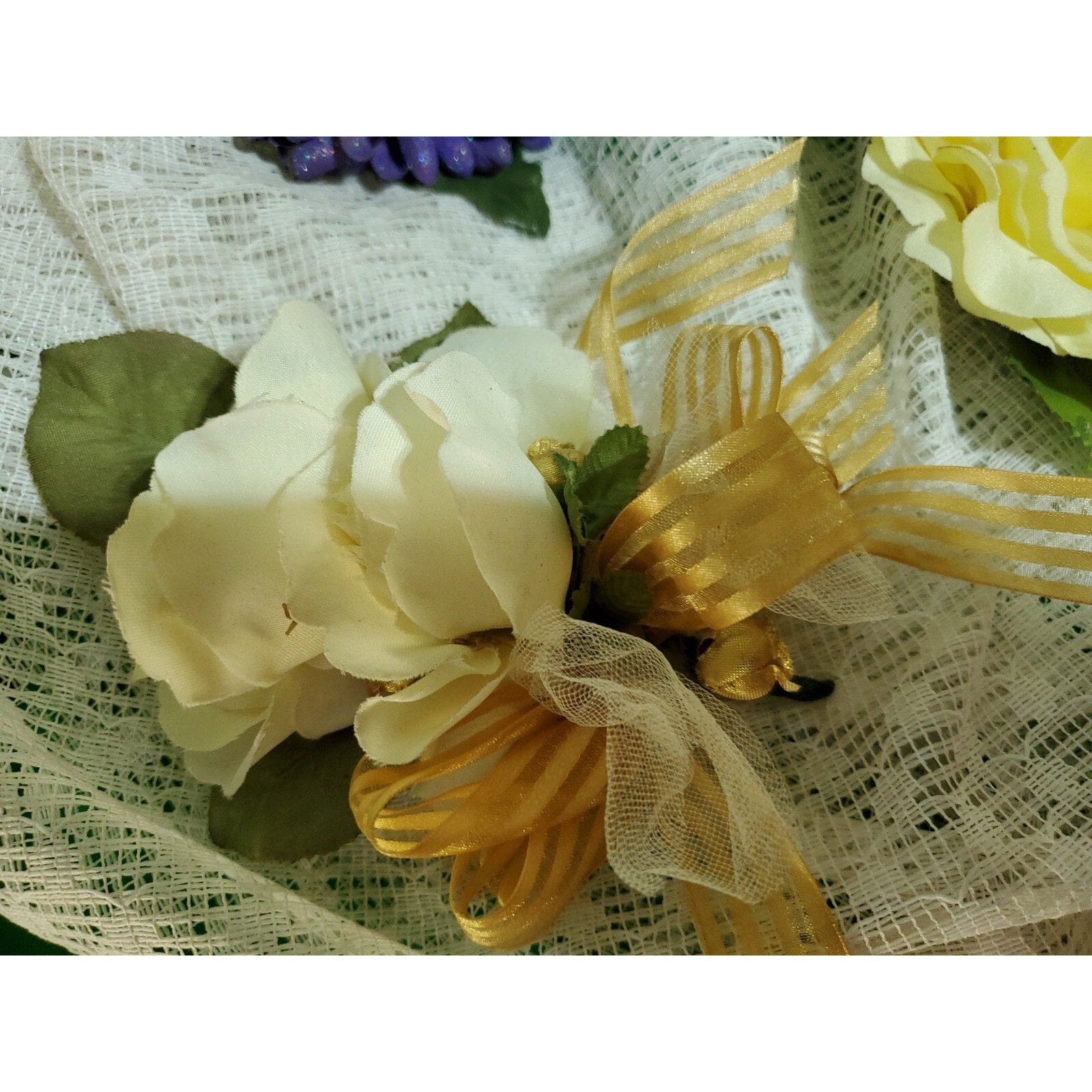 Lot of 4 Vintage Corsage Wedding Prom Gold yellow red purple Rose Corsage parts