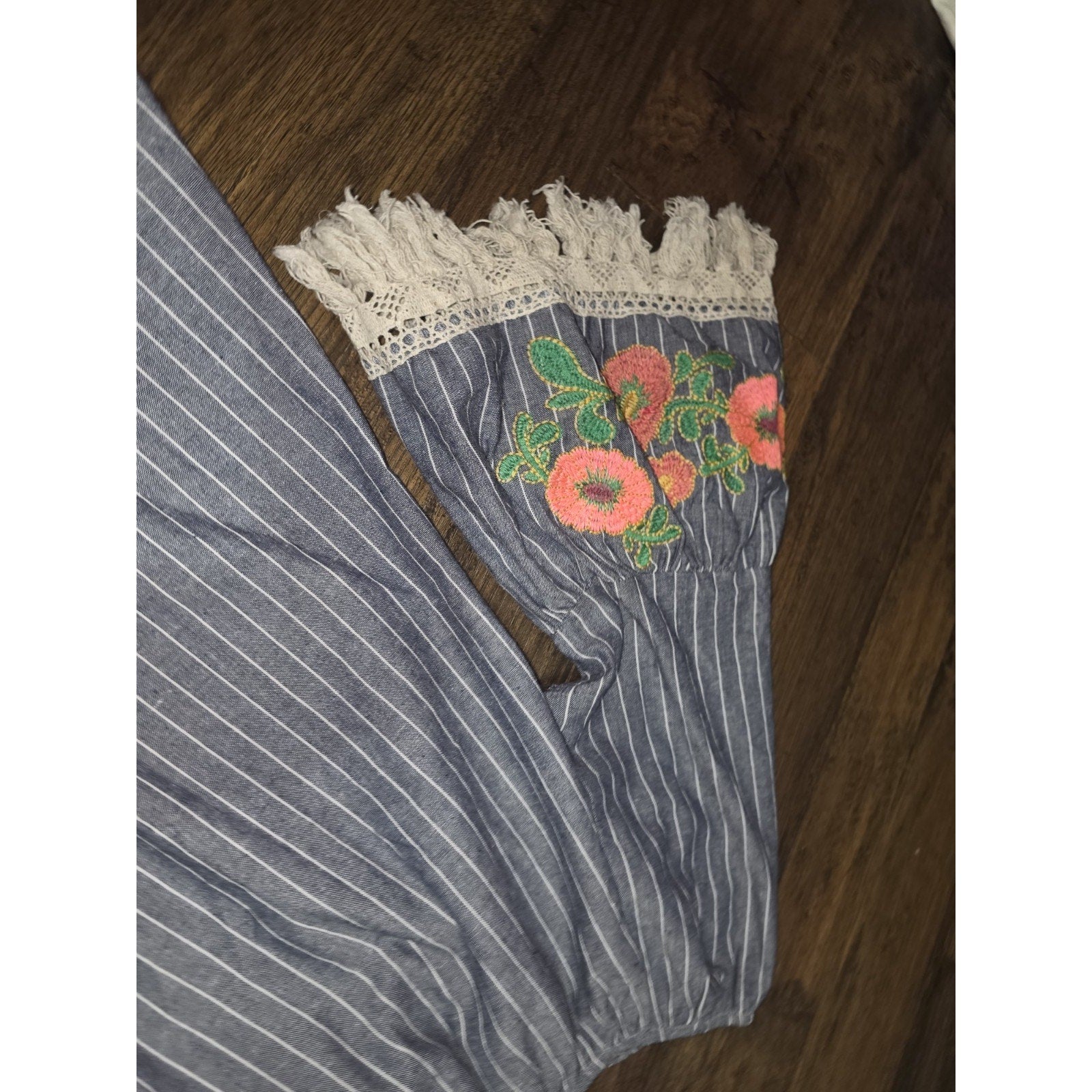 Velzera Embroidered Boho Off-The-Shoulder Women"s Top - Small Free Ship