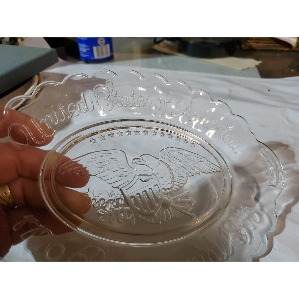 Avon United States of America Bicentennial 1776-1976 Oval Plate 9"