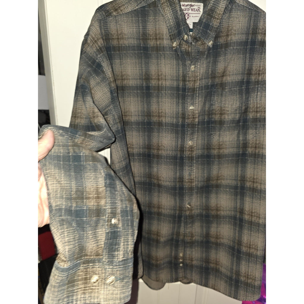 Wrangler Rugged Wear Flannel Mens Sz Large - Multicolored Button Up Shirt