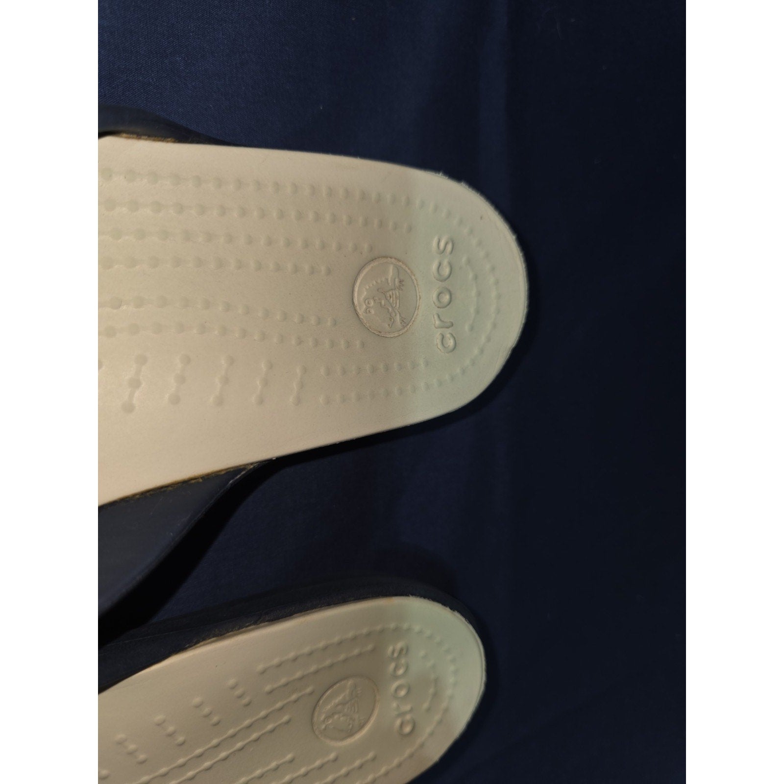 Crocs Sanrah Circle Slide Sandal Women's Size 8 Navy Blue