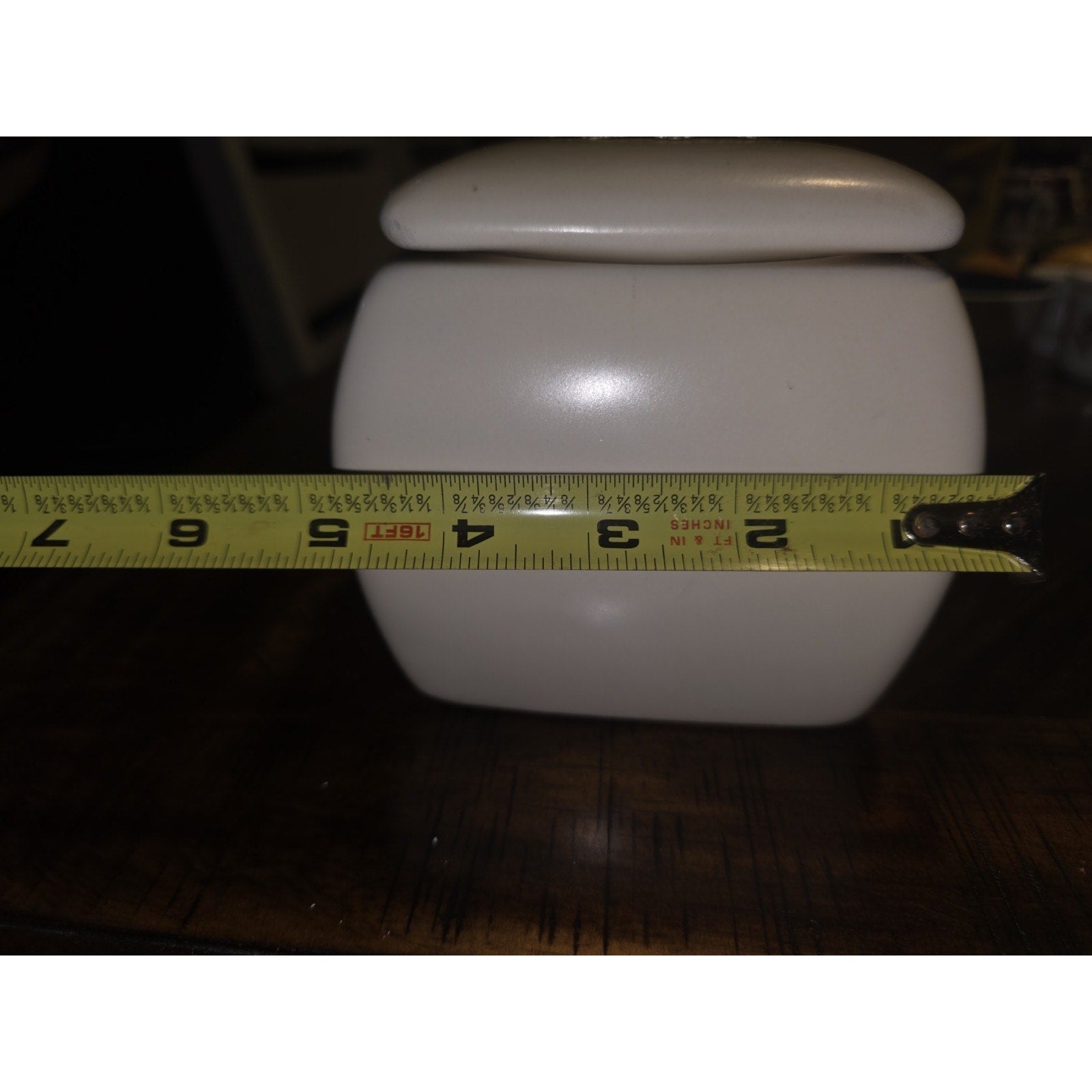 Trinket Jar With Lid......A Mother's Love Is The Heart of A Family