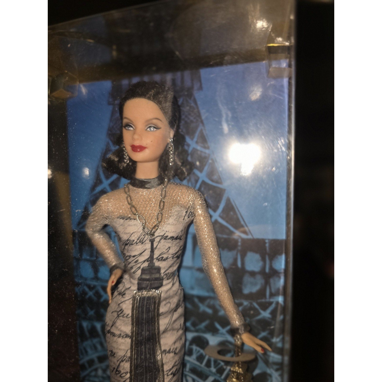 2009 Eiffel Tower Barbie Doll of the World Landmark Collection T3771 Pink Label