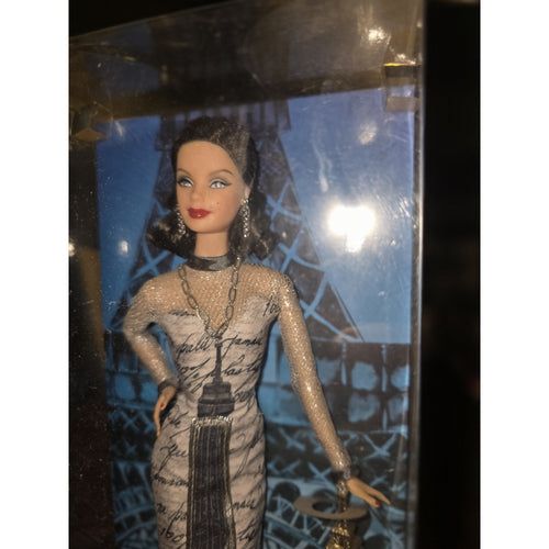 2009 Eiffel Tower Barbie Doll of the World Landmark Collection T3771 Pink Label