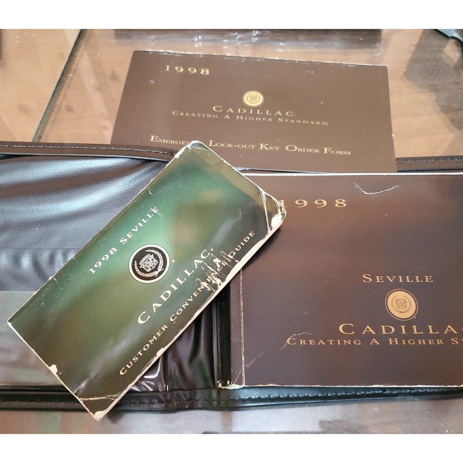 2005 05 CADILLAC DEVILLE OWNER'S MANUAL BOOK - FREE SHIPPING - OM493