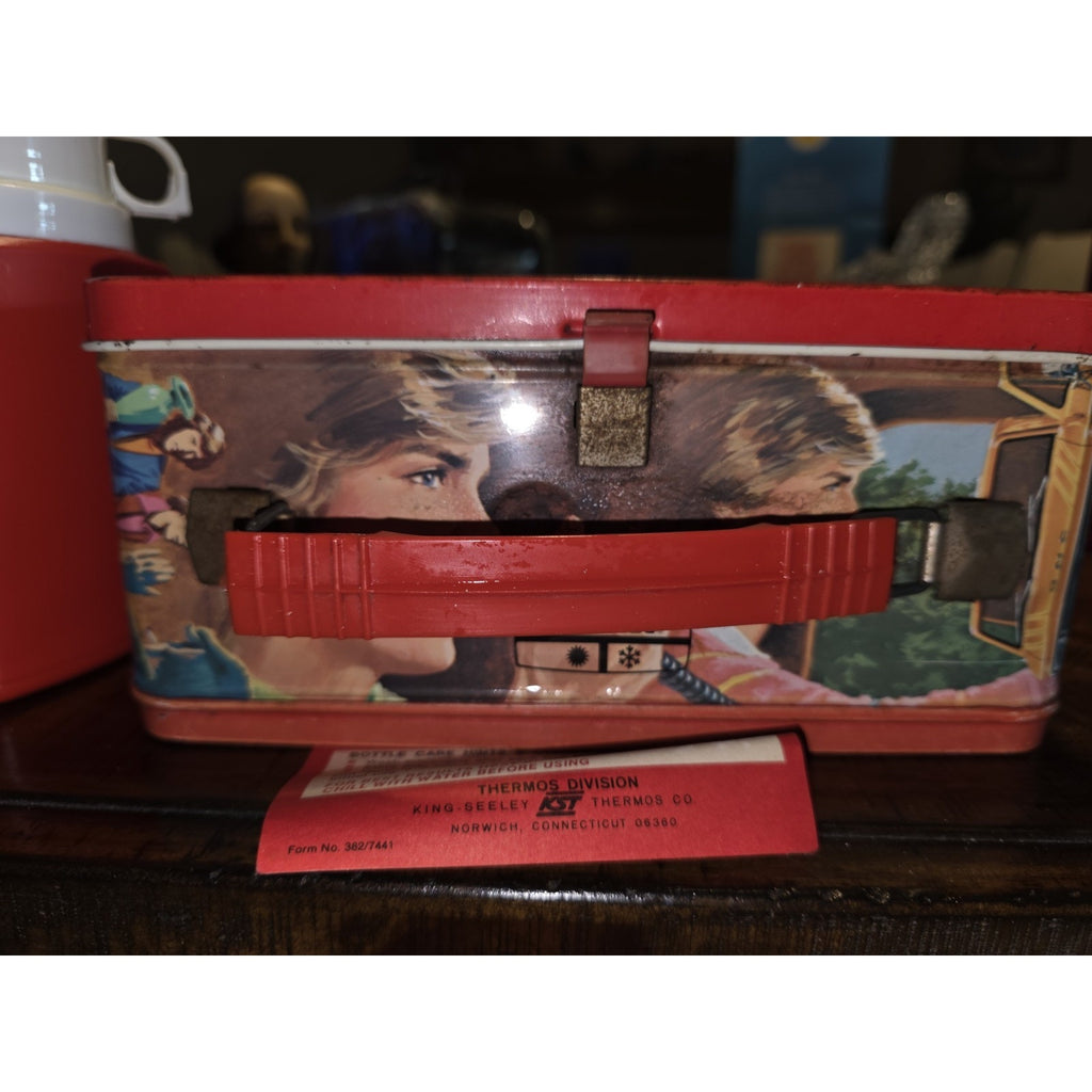 VINTAGE HARDY BOYS LUNCHBOX AND THERMOS