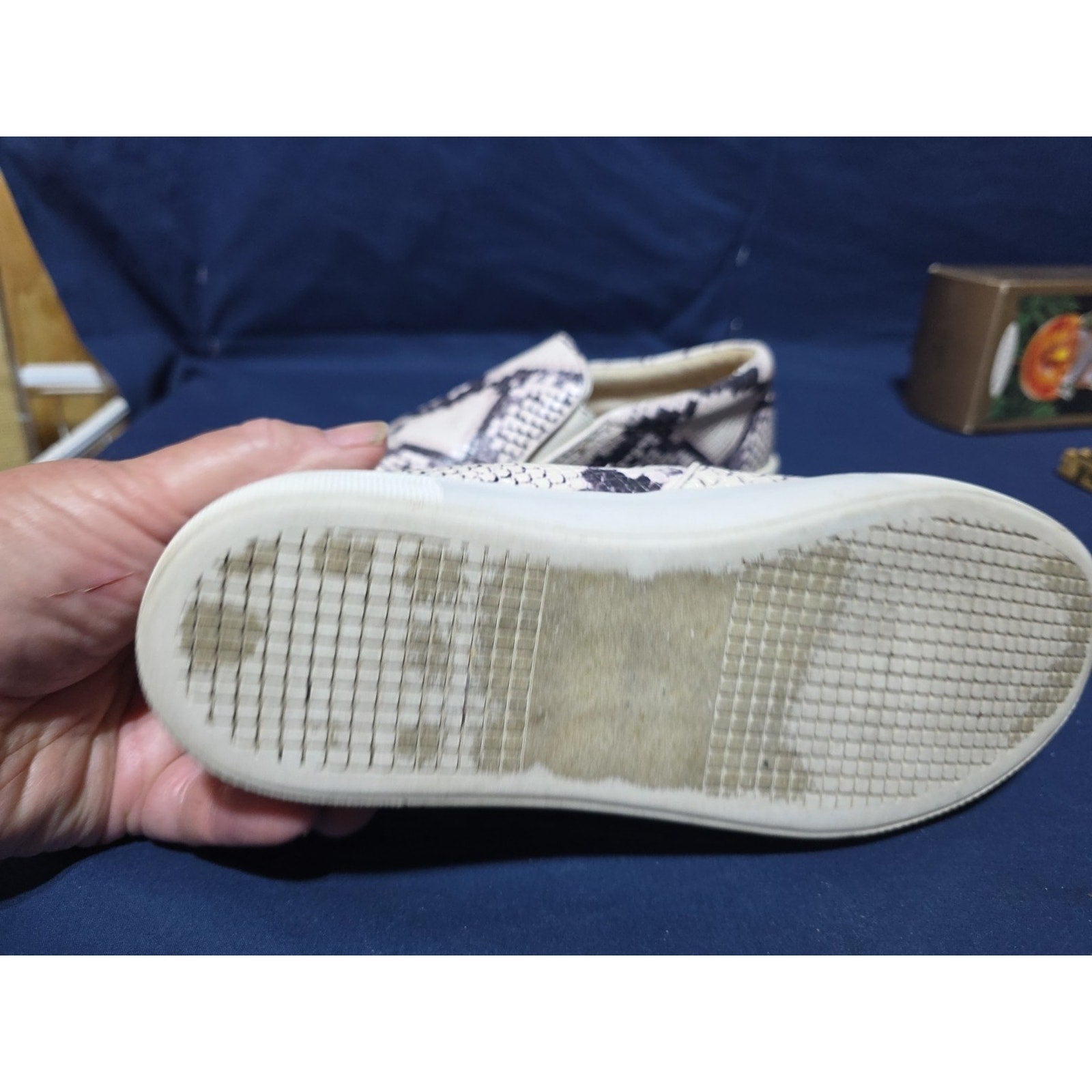 Steve Madden Shoes Womens Size 8M Snake Print Slip On Platform Casual Gills-C