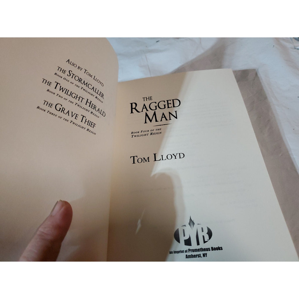 Twilight Reign Ser.: The Ragged Man by Tom Lloyd (2010, Trade Paperback)